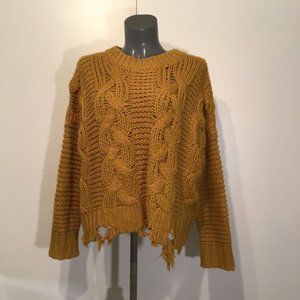 Moon River Distressed Hem Cable Knit Sweater Size S